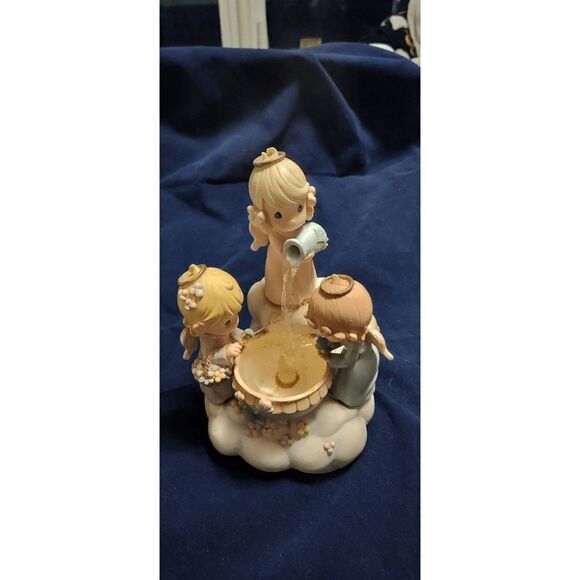 Precious Moments Musical Water Fountain "Loving Caring Sharing" tested and works - Picture 1 of 2